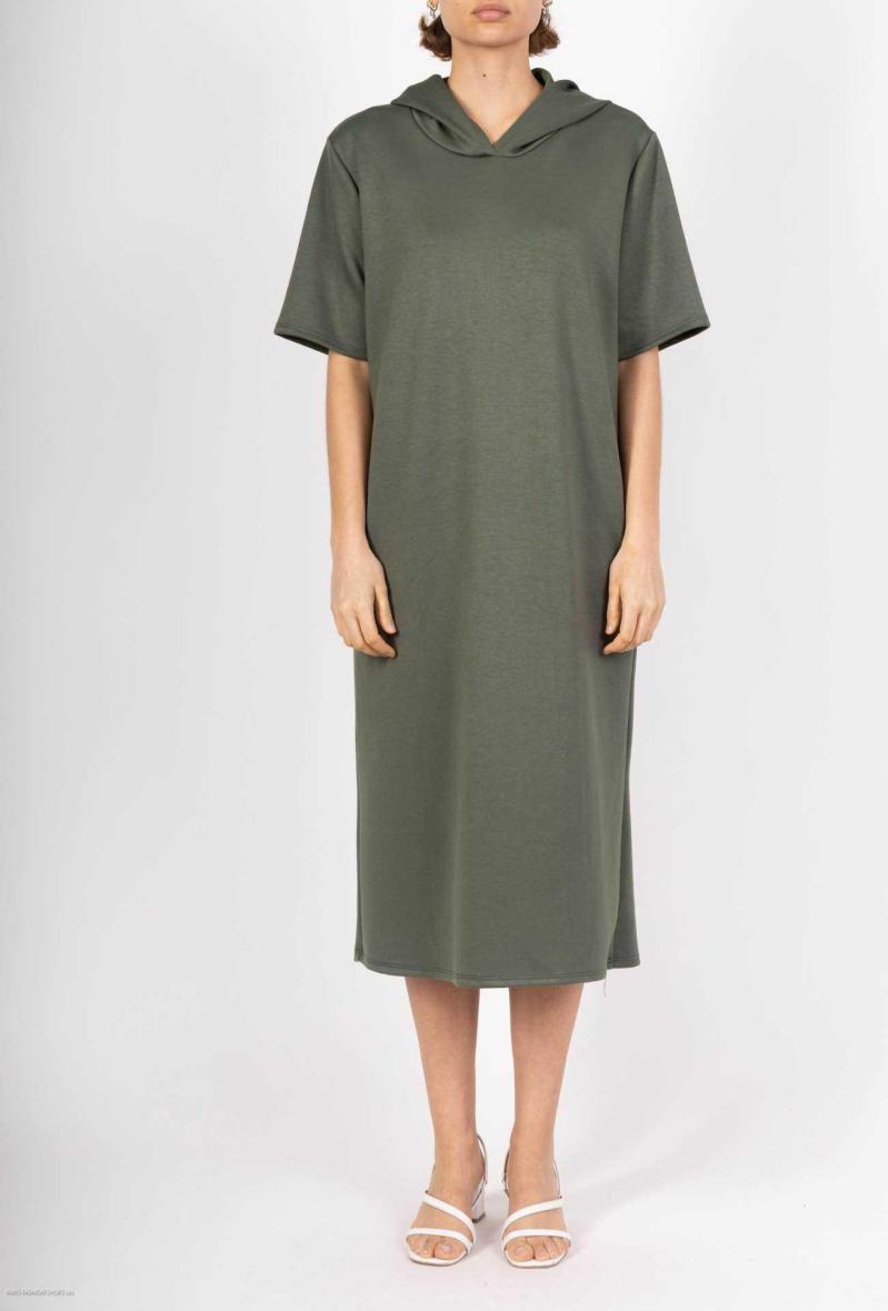 Robe à capuche