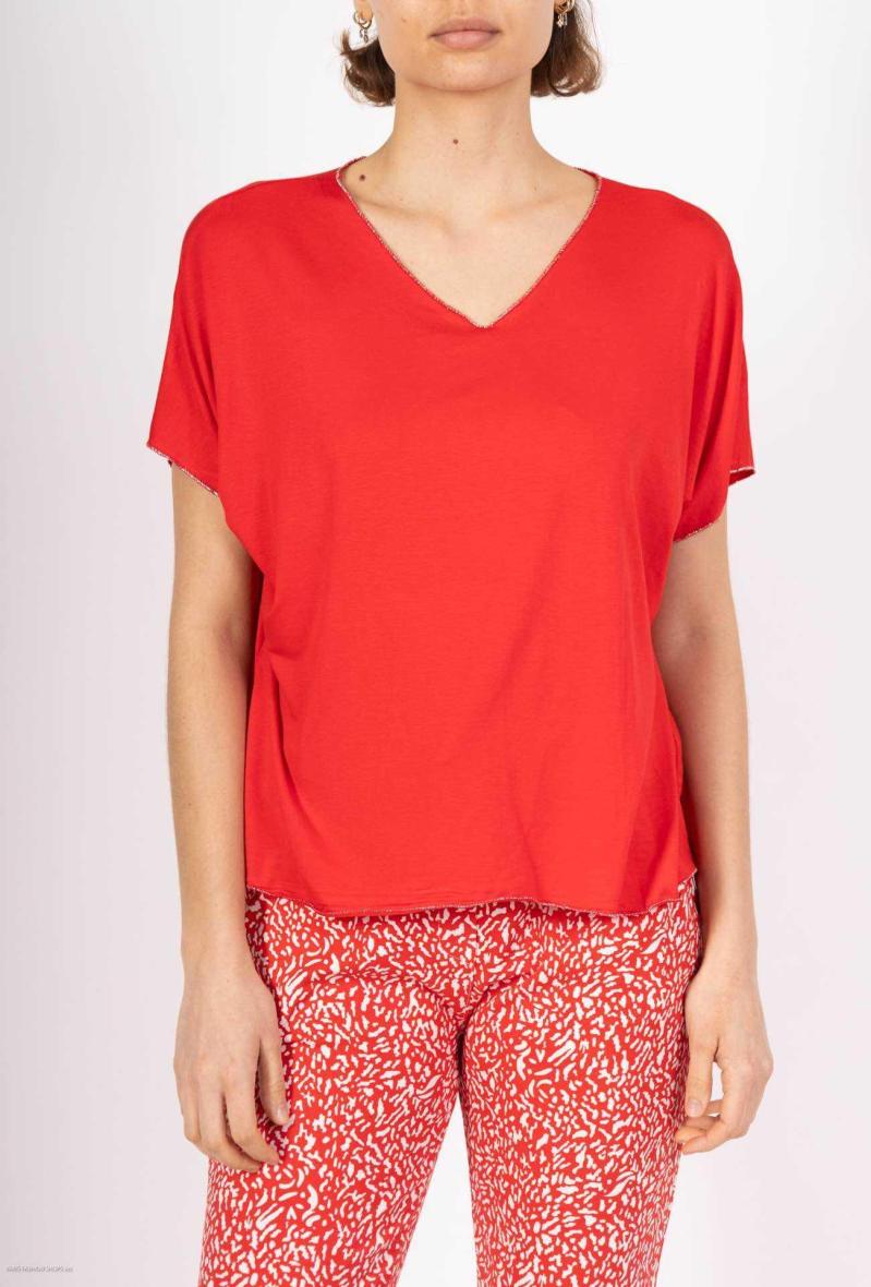 T-shirt léger sur les bords